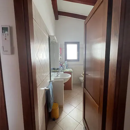 Attico Trilocale Vista Mare Strepitosa, 200 Mt Dal Mare, Wifi Powerful *